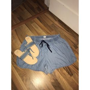 Crown and Ivy Denim Elastic Band Shorts 💕